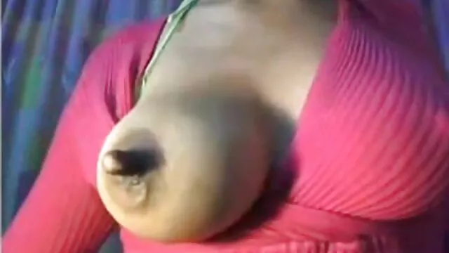 Impresionante nena de ébano Shay xxx subtitulos Evans chupa una gran polla como una profesional