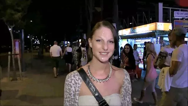 Enfermera ver hentay sub español asiática suave follada por la espalda al estilo perrito