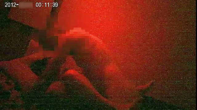 Cebo hentai hermanos sub español de playa e intercambio de hijas