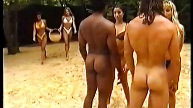 Junges Girl sexo anal subtitulado en español mit kleinen Titten