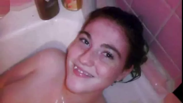Super lindo sexo porno hentail sub español tímido de la joven coreana GF
