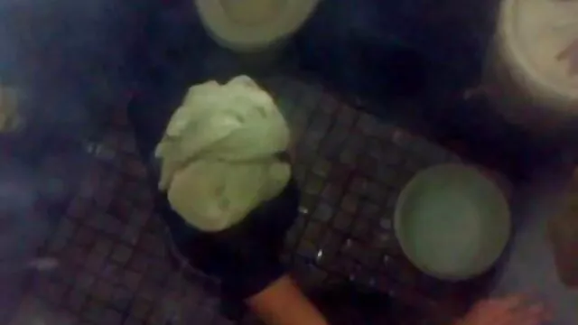 Pequeña latina en vestido porno anime sub español rojo perforada duro
